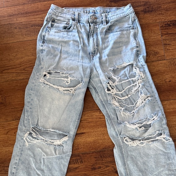 American Eagle Outfitters Light Blue Baggy Jeans - Picture 2 of 10